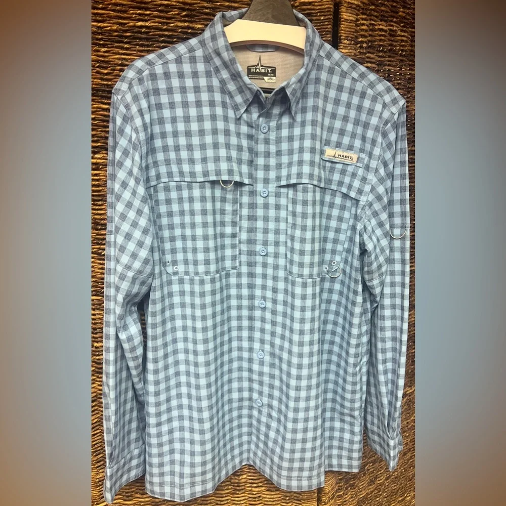 Habit- Mens Medium, Full Button, Blue,‎ Pre-Owned